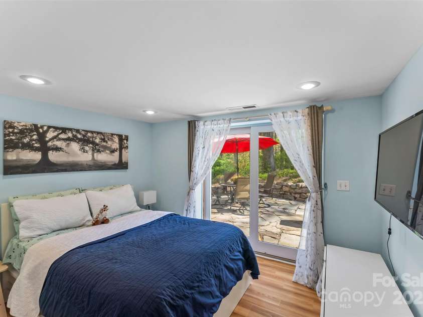 11 Hunting Lodge Drive, Black Mountain, NC 28711.  MLS# CAR4244815, YatesRealty ID 10963. Bedroom in guest house