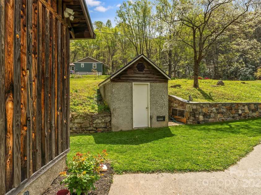 11 Hunting Lodge Drive, Black Mountain, NC 28711.  MLS# CAR4244815, YatesRealty ID 10963. Powered shed - it's larger than it appears!