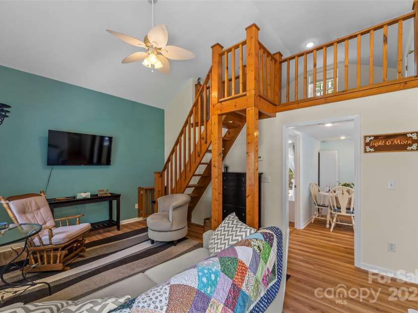 11 Hunting Lodge Drive, Black Mountain, NC 28711.  MLS# CAR4244815, YatesRealty ID 10963. Remarkable space with rustic touches