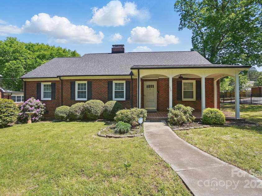 113 College Street, Monroe, NC 28112.  MLS# CAR4247726, YatesRealty ID 10964. 
