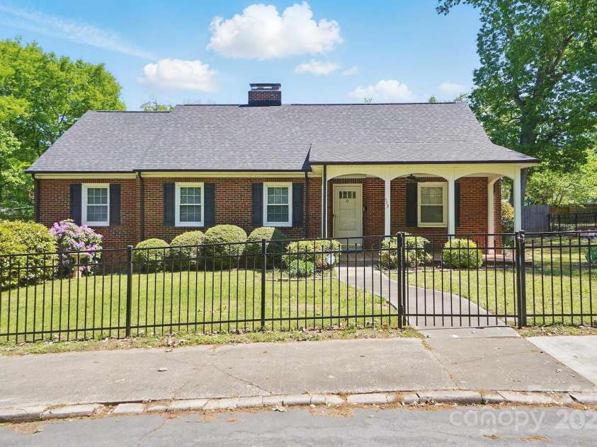 113 College Street, Monroe, NC 28112.  MLS# CAR4247726, YatesRealty ID 10964. 