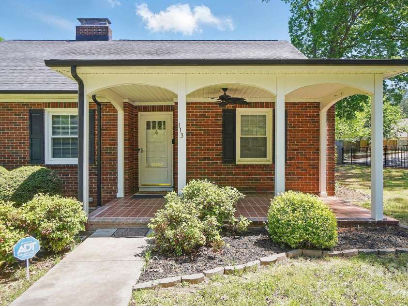 113 College Street, Monroe, NC 28112.  MLS# CAR4247726, YatesRealty ID 10964. 