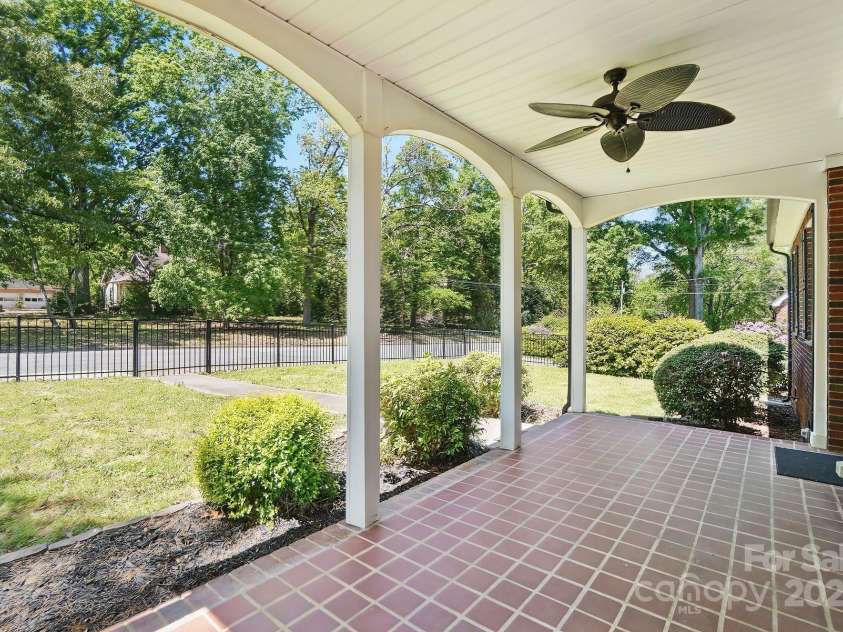 113 College Street, Monroe, NC 28112.  MLS# CAR4247726, YatesRealty ID 10964. 