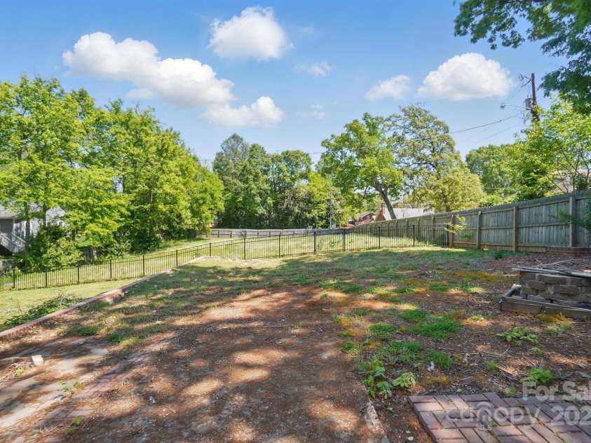 113 College Street, Monroe, NC 28112.  MLS# CAR4247726, YatesRealty ID 10964. 