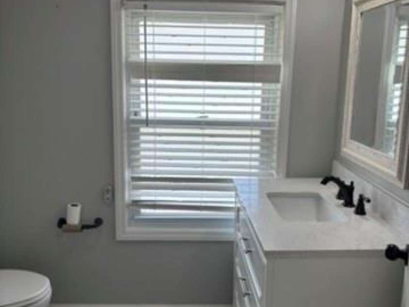 229 Browntown Road, Belmont, NC 28012.  MLS# CAR4368695, YatesRealty ID 10964. Hall Bath