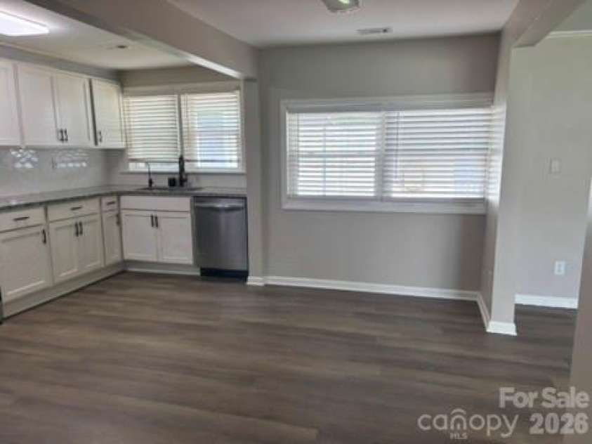 229 Browntown Road, Belmont, NC 28012.  MLS# CAR4368695, YatesRealty ID 10964. Kitchen