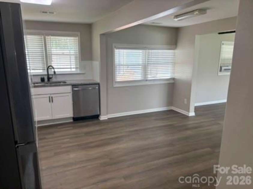 229 Browntown Road, Belmont, NC 28012.  MLS# CAR4368695, YatesRealty ID 10964. Kitchen/Dining Area