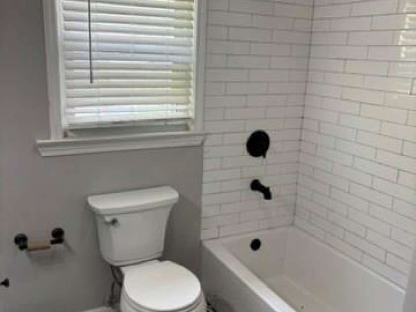 229 Browntown Road, Belmont, NC 28012.  MLS# CAR4368695, YatesRealty ID 10964. Primary Bath