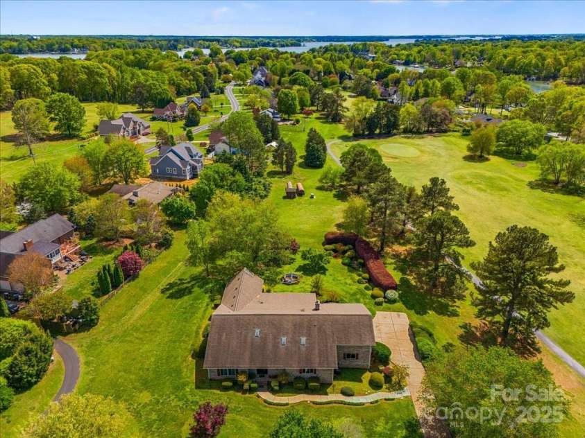189 Billy Jo Road, Mooresville, NC 28117.  MLS# CAR4248699, YatesRealty ID 10965. 