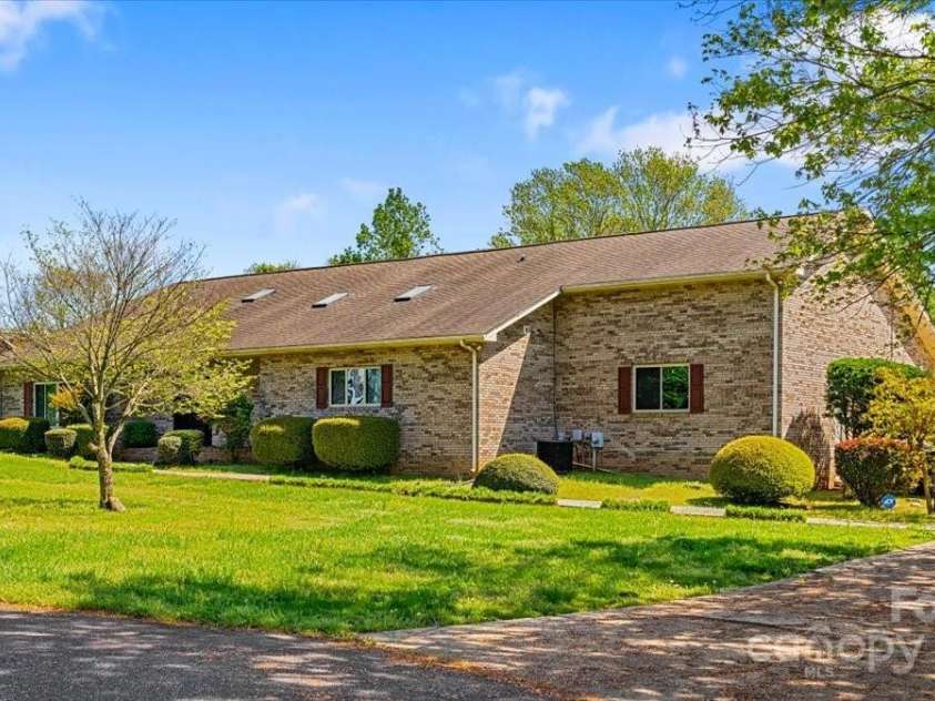 189 Billy Jo Road, Mooresville, NC 28117.  MLS# CAR4248699, YatesRealty ID 10965. 