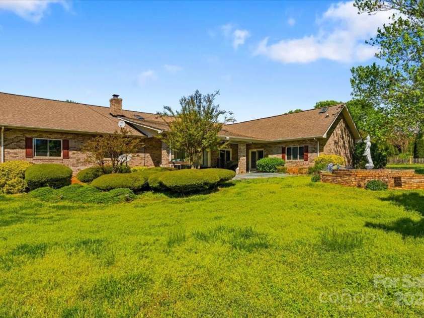 189 Billy Jo Road, Mooresville, NC 28117.  MLS# CAR4248699, YatesRealty ID 10965. 