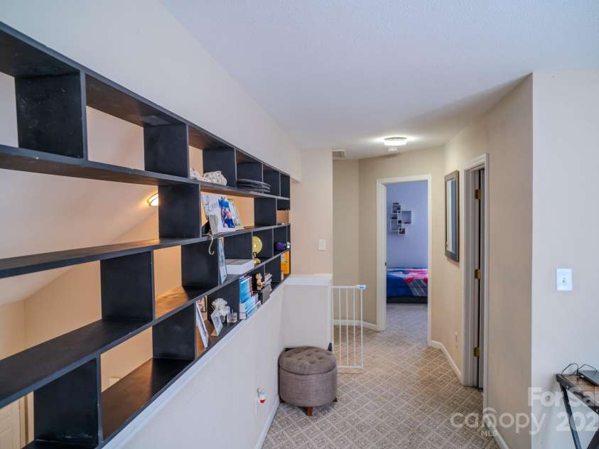 10202 Orchard Grass Court, Charlotte, NC 28278.  MLS# CAR4246172, YatesRealty ID 10966. 