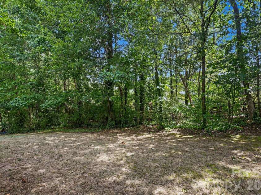 4523 Brent Wood Drive, Belmont, NC 28012.  MLS# CAR4407343, YatesRealty ID 10966. 