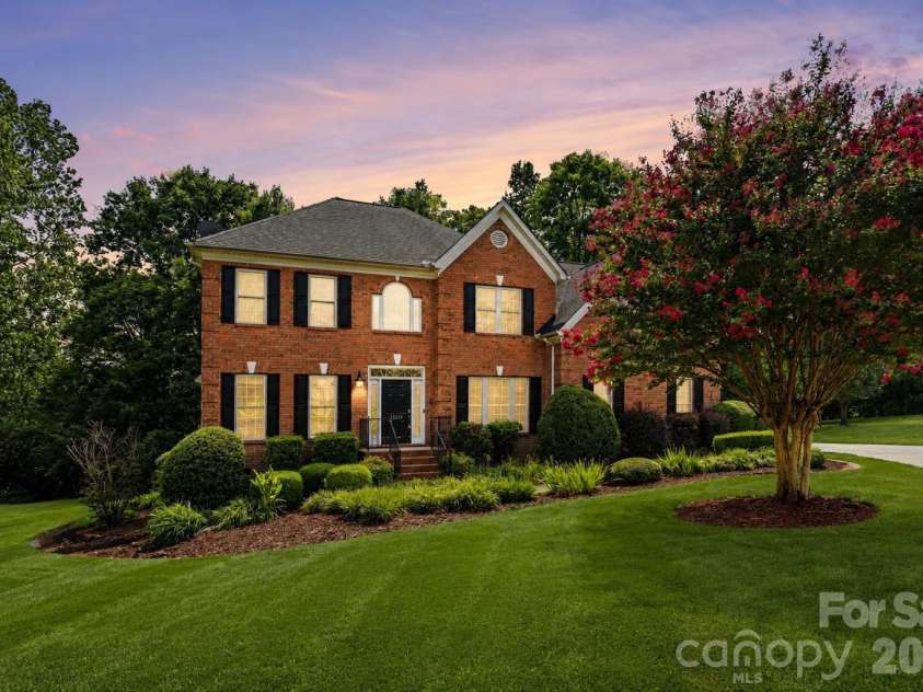 4523 Brent Wood Drive, Belmont, NC 28012.  MLS# CAR4407343, YatesRealty ID 10966. 