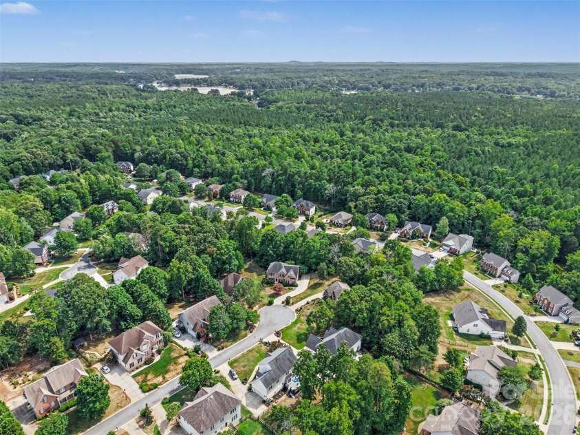 4523 Brent Wood Drive, Belmont, NC 28012.  MLS# CAR4407343, YatesRealty ID 10966. 