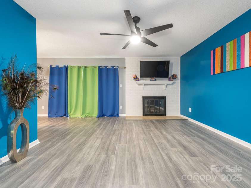 9427 Vicksburg Park Court, Charlotte, NC 28210.  MLS# CAR4233576, YatesRealty ID 10968. 