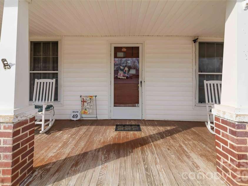 3841 York Street, Sharon, SC 29742.  MLS# CAR4334688, YatesRealty ID 10969. 