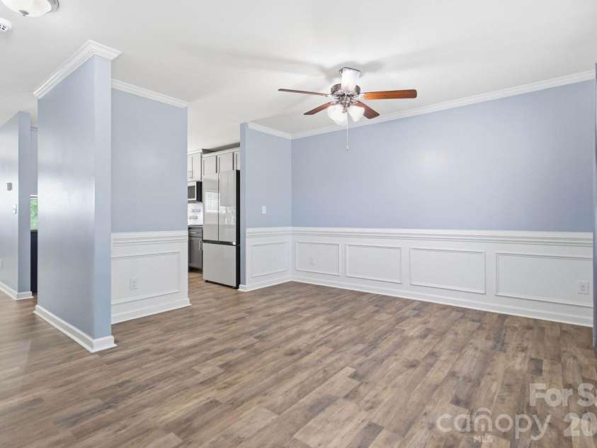 5904 Ellimar Field Lane, Charlotte, NC 28215.  MLS# CAR4391881, YatesRealty ID 10970. 