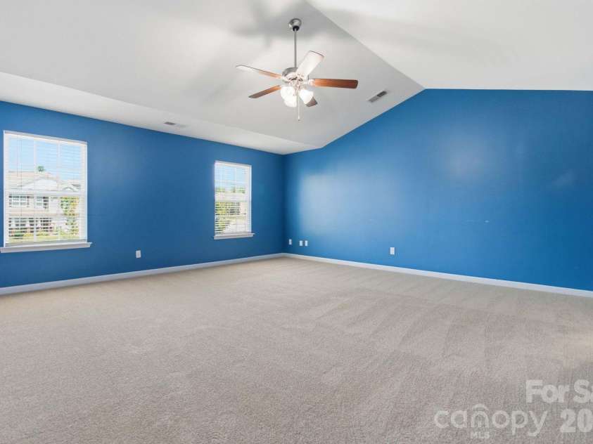 5904 Ellimar Field Lane, Charlotte, NC 28215.  MLS# CAR4391881, YatesRealty ID 10970. 