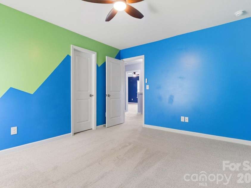 5904 Ellimar Field Lane, Charlotte, NC 28215.  MLS# CAR4391881, YatesRealty ID 10970. 
