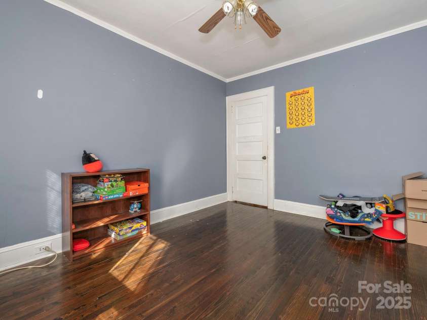 707 Oakshade Avenue, Kannapolis, NC 28083.  MLS# CAR4233464, YatesRealty ID 10971. Bedroom #2