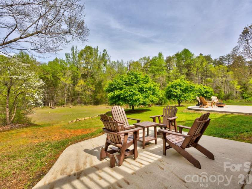 970 Mount Pleasant Road, Mount Pleasant, NC 28124.  MLS# CAR4366275, YatesRealty ID 10971. Backyard sitting