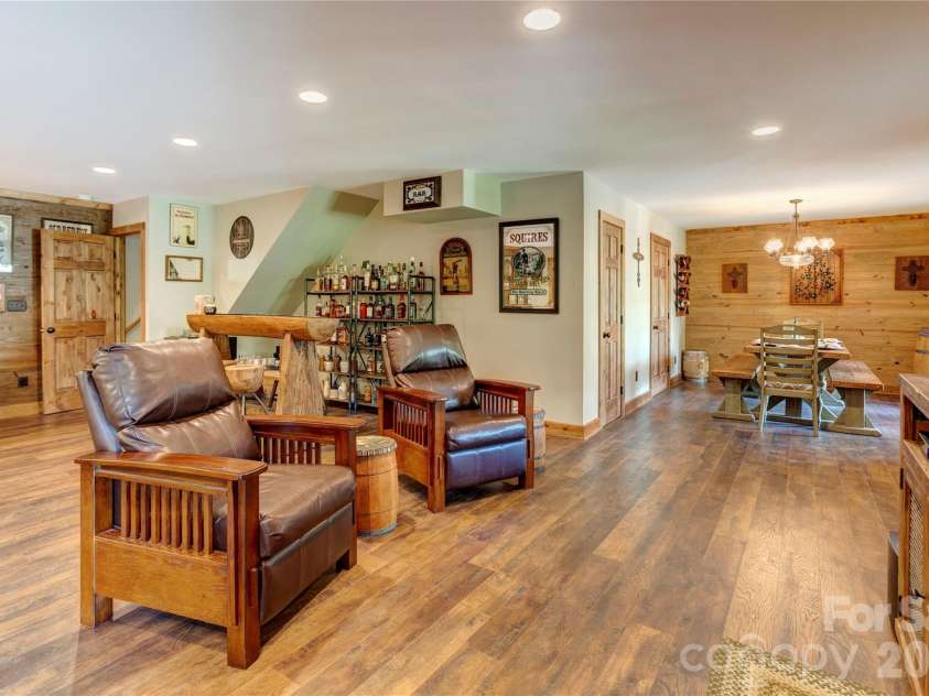 970 Mount Pleasant Road, Mount Pleasant, NC 28124.  MLS# CAR4366275, YatesRealty ID 10971. Bright light