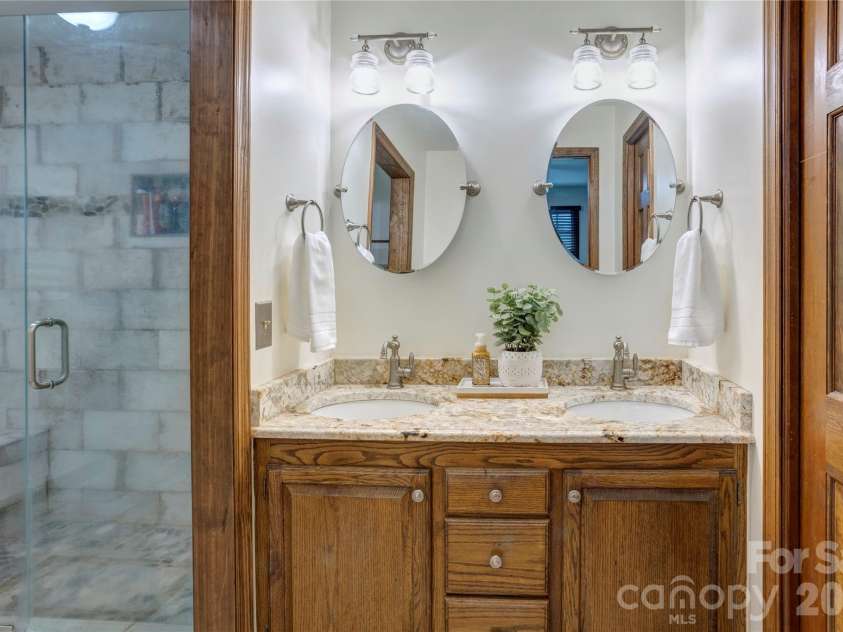 970 Mount Pleasant Road, Mount Pleasant, NC 28124.  MLS# CAR4366275, YatesRealty ID 10971. Primary bath