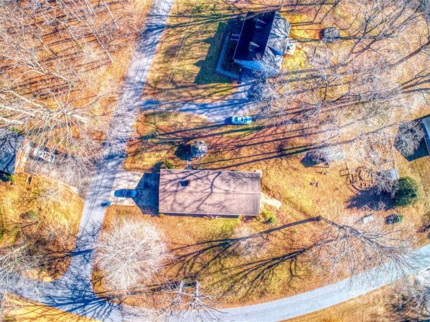 195 Claybon Drive, Advance, NC 27006.  MLS# CAR4333961, YatesRealty ID 10973. 