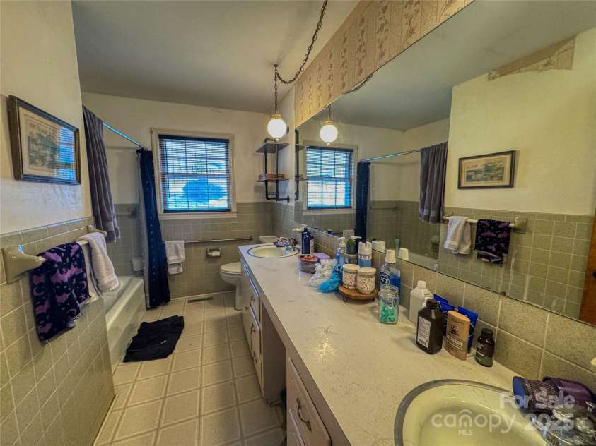 195 Claybon Drive, Advance, NC 27006.  MLS# CAR4333961, YatesRealty ID 10973. 