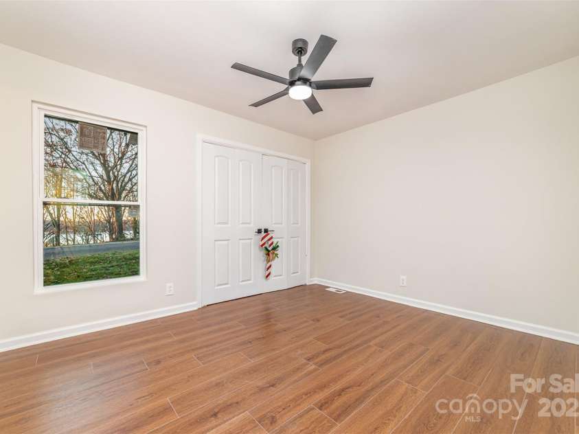 2030 Manila Bay Lane, Tega Cay, SC 29708.  MLS# CAR4208550, YatesRealty ID 10974. 