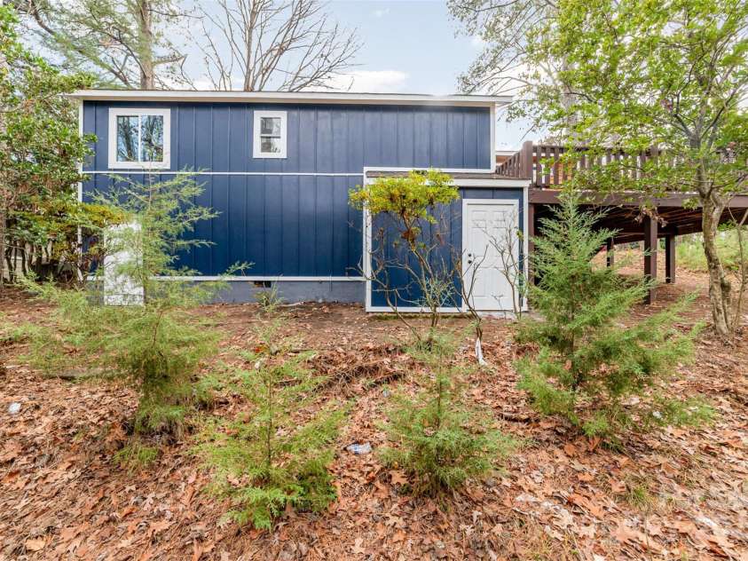2030 Manila Bay Lane, Tega Cay, SC 29708.  MLS# CAR4208550, YatesRealty ID 10974. 