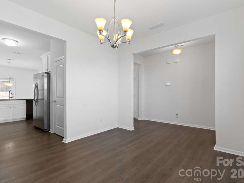 9022 Colwick Hill Lane, Charlotte, NC 28215.  MLS# CAR4221641, YatesRealty ID 10974. 