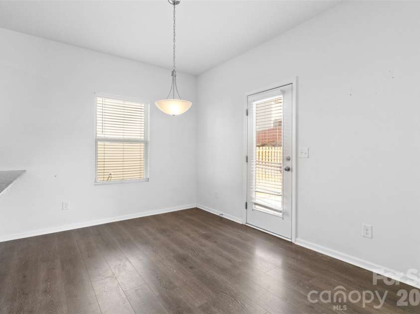 9022 Colwick Hill Lane, Charlotte, NC 28215.  MLS# CAR4221641, YatesRealty ID 10974. 