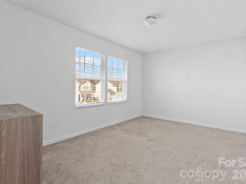 9022 Colwick Hill Lane, Charlotte, NC 28215.  MLS# CAR4221641, YatesRealty ID 10974. 