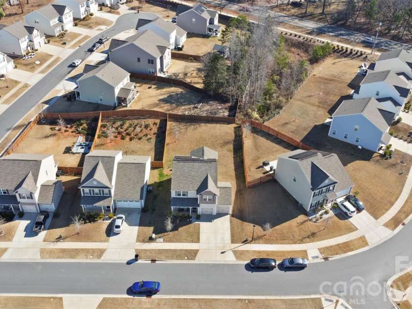 9022 Colwick Hill Lane, Charlotte, NC 28215.  MLS# CAR4221641, YatesRealty ID 10974. 