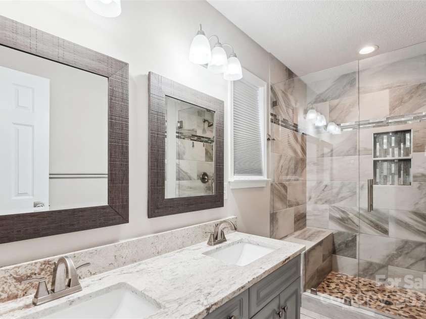 5018 Drake Pond Lane, Rock Hill, SC 29732.  MLS# CAR4254278, YatesRealty ID 10976. 