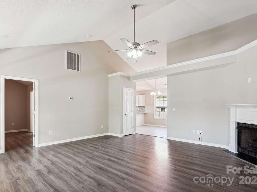 5018 Drake Pond Lane, Rock Hill, SC 29732.  MLS# CAR4254278, YatesRealty ID 10976. 