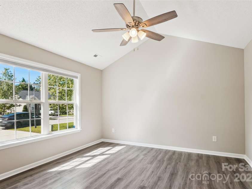 5018 Drake Pond Lane, Rock Hill, SC 29732.  MLS# CAR4254278, YatesRealty ID 10976. 