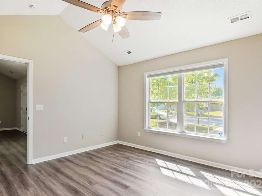 5018 Drake Pond Lane, Rock Hill, SC 29732.  MLS# CAR4254278, YatesRealty ID 10976. 