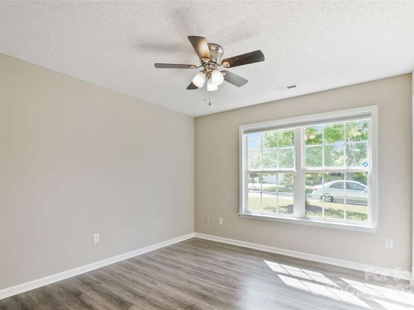 5018 Drake Pond Lane, Rock Hill, SC 29732.  MLS# CAR4254278, YatesRealty ID 10976. 