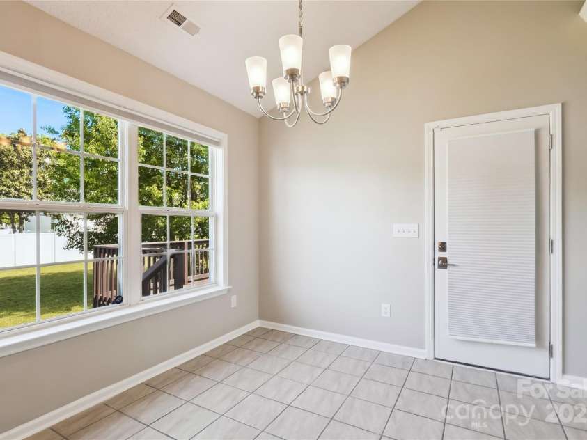 5018 Drake Pond Lane, Rock Hill, SC 29732.  MLS# CAR4254278, YatesRealty ID 10976. 