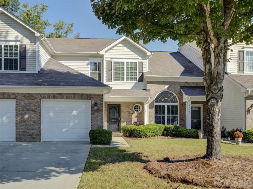 11743 Stockdale Court, Pineville, NC 28134.  MLS# CAR4301093, YatesRealty ID 10979. 