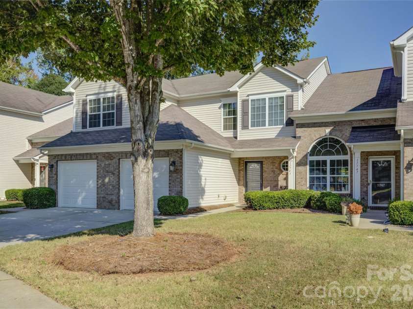 11743 Stockdale Court, Pineville, NC 28134.  MLS# CAR4301093, YatesRealty ID 10979. 