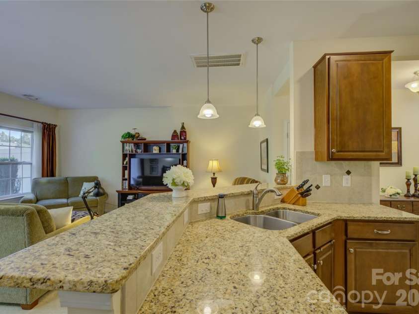 11743 Stockdale Court, Pineville, NC 28134.  MLS# CAR4301093, YatesRealty ID 10979. 