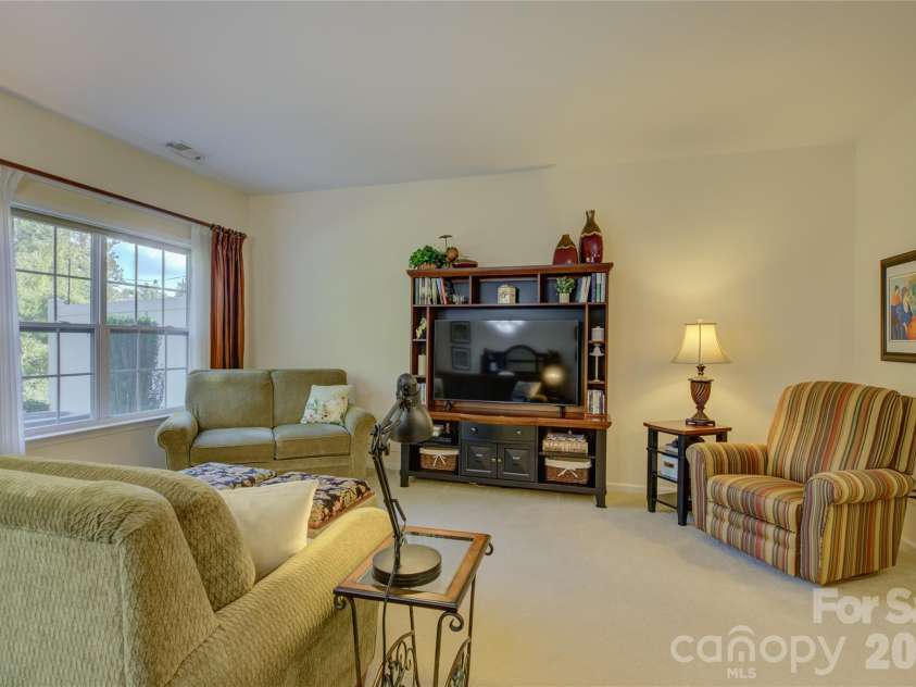 11743 Stockdale Court, Pineville, NC 28134.  MLS# CAR4301093, YatesRealty ID 10979. 