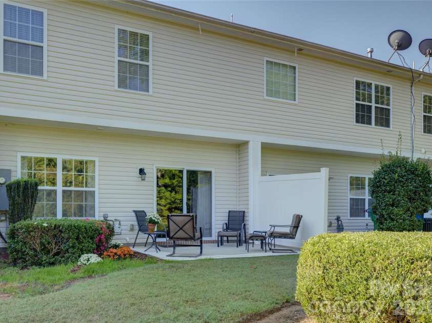 11743 Stockdale Court, Pineville, NC 28134.  MLS# CAR4301093, YatesRealty ID 10979. 