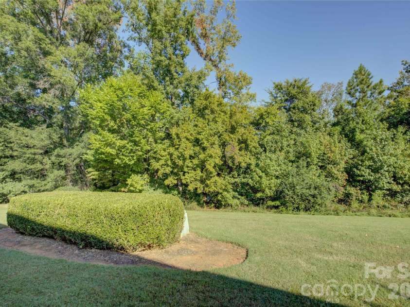 11743 Stockdale Court, Pineville, NC 28134.  MLS# CAR4301093, YatesRealty ID 10979. 