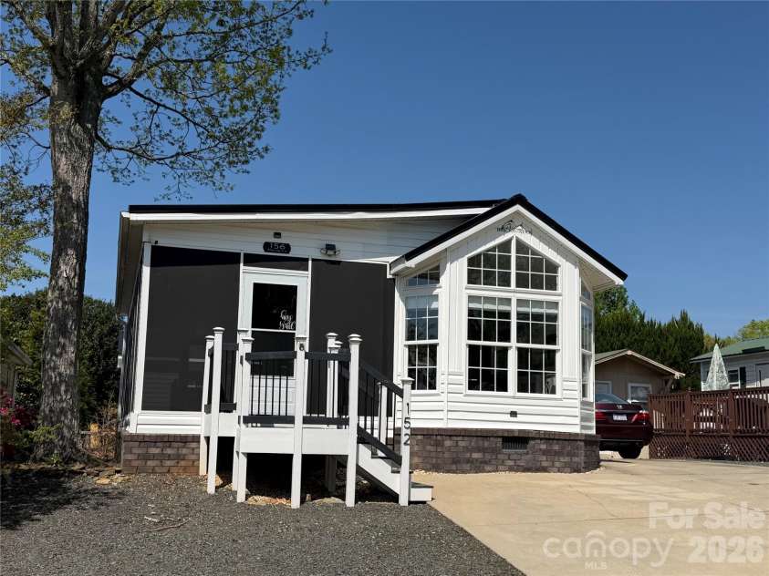 156 Marina Drive, New London, NC 28127.  MLS# CAR4365180, YatesRealty ID 10981. 
