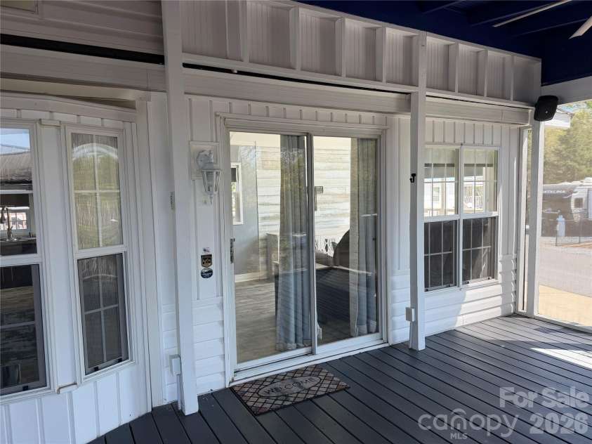 156 Marina Drive, New London, NC 28127.  MLS# CAR4365180, YatesRealty ID 10981. 